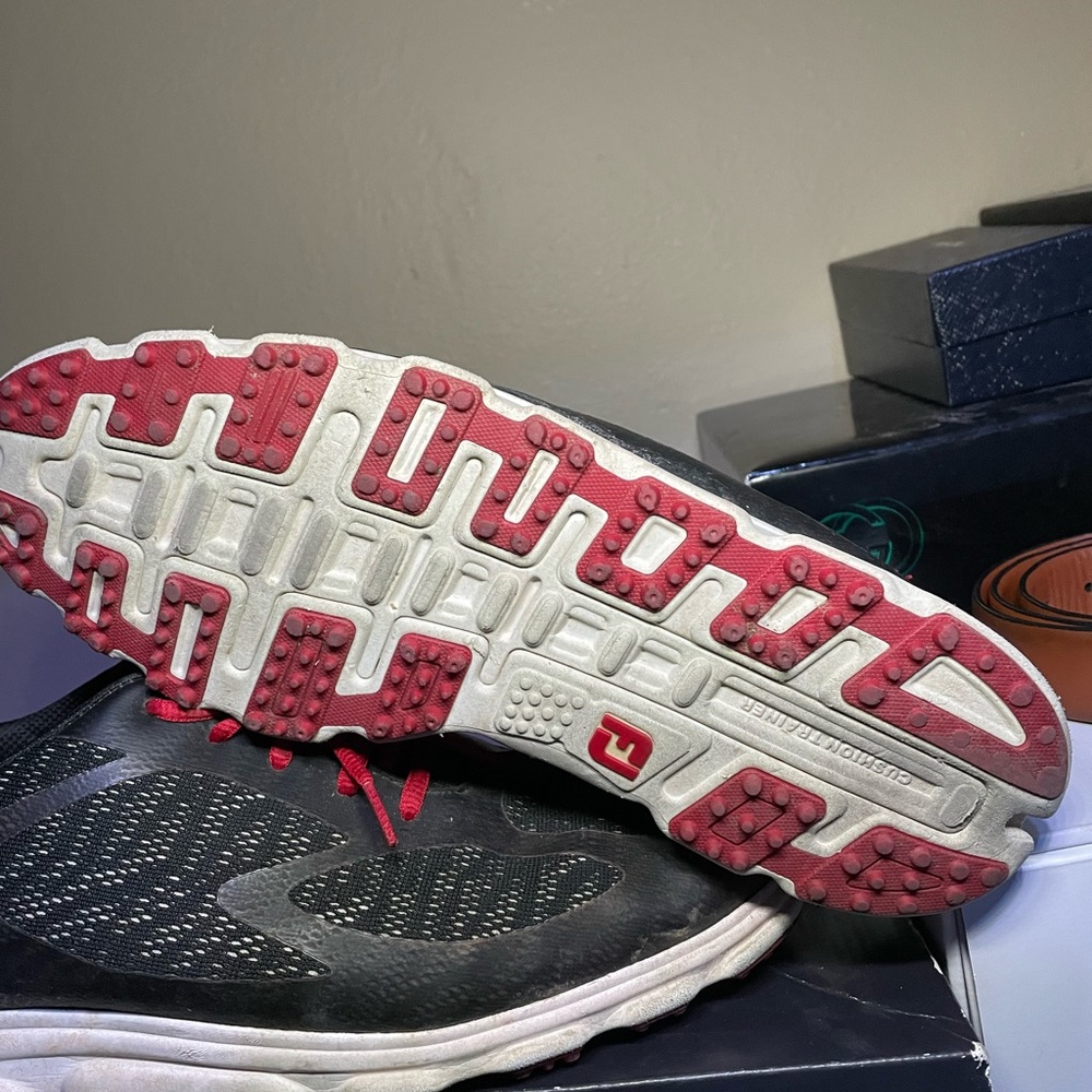 Footjoy golf shoes